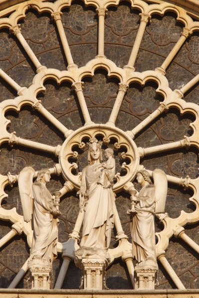 Cattedrale di Notre Dame di Parigi ala ovest: Vergine e bambino e angeli, Parigi, Francia da Unbekannt