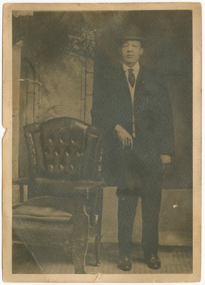 Ritratto fotografico di Samuel Grant, prima del 1926 da Unbekannt
