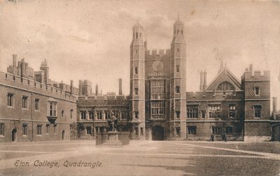 Cortile, Eton College, Berkshire, c1905 da Unbekannt