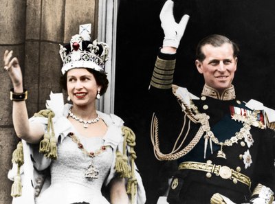 La regina Elisabetta II e il duca di Edimburgo nel giorno della loro incoronazione, Buckingham Palace, 1953 da Unbekannt