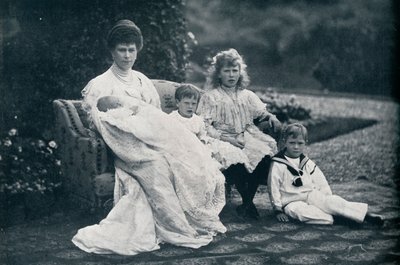 Regina Maria e quattro dei suoi figli da Unbekannt