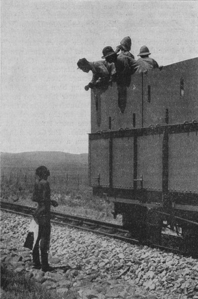 Interrogatorio a uno Zulu sulla posizione dei Boeri, 1902 da Unbekannt