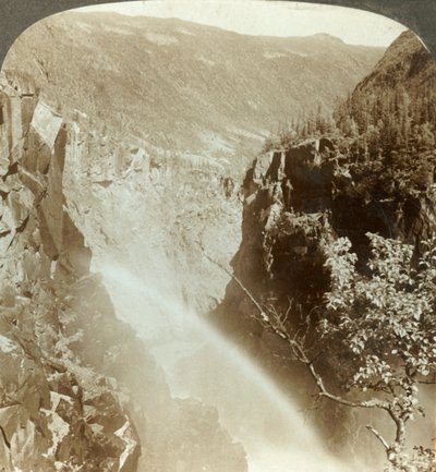 Arcobaleno nello spruzzo del Rjukanfos, Norvegia, c1905 da Unbekannt