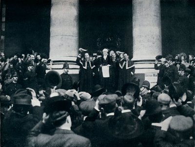 Lettura della Proclamazione della Guerra contro la Turchia dalla Borsa Reale, Londra, 1914 da Unbekannt