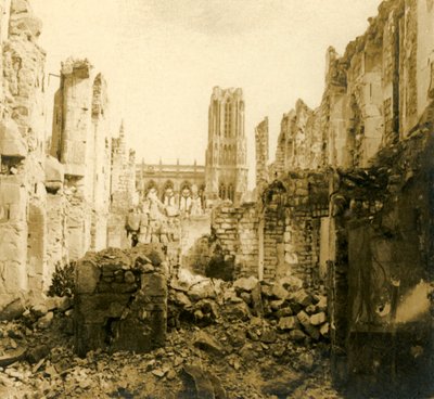 Cattedrale di Reims, Reims, Francia settentrionale, c1914-c1918 da Unbekannt
