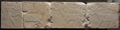 Rilievo di uomini che portano animali del deserto da Unbekannt