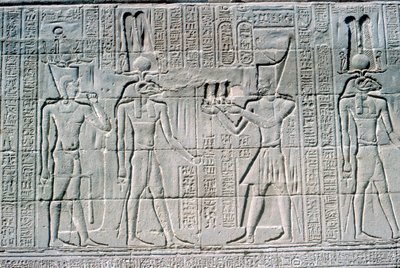 Rilievo del faraone davanti a Knum, Tempio di Khnum, Periodi tolemaico e romano da Unbekannt