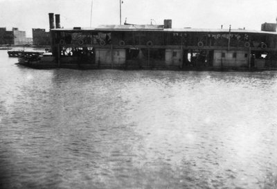 Barca fluviale sul Tigri, Mosul, Mesopotamia, 1918 da Unbekannt