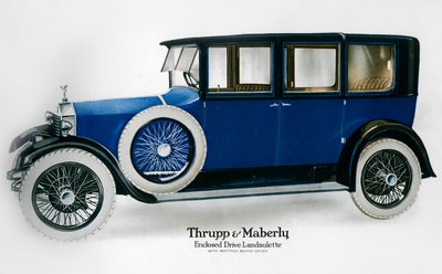 Landaulette con guida chiusa Rolls-Royce con partizione dietro il conducente, c1910-1929 da Unbekannt