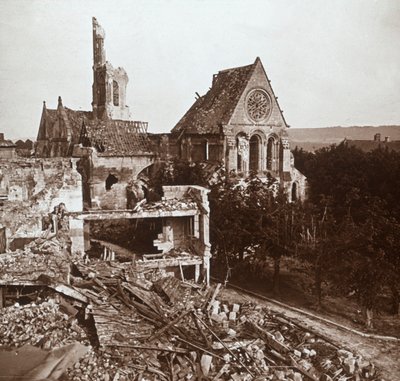 Chiesa in rovina, Vauxaillon, nord della Francia, c1914-c1918 da Unbekannt