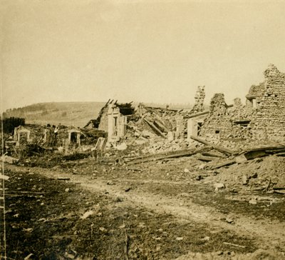 Rovine di Les Éparges, nord della Francia, c1914-c1918 da Unbekannt