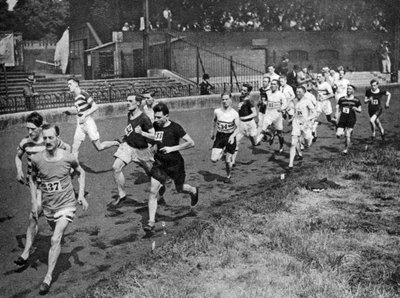 Corsa dei 800 metri al giorno degli sport del servizio civile, Stamford Bridge, Londra, 1926-1927 da Unbekannt