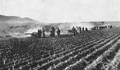 Artiglieria da campo russa nel campo di miglio, Guerra Russo-Giapponese, 1904-5 da Unbekannt