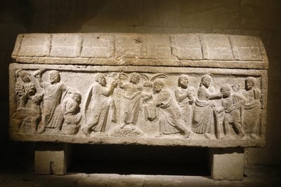 Abbazia di San Vittore, Marsiglia. Sarcofago contenente le reliquie di una donna cristiana. Francia da Unbekannt