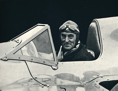 Sir Malcolm Campbell al volante di Bluebird da Unbekannt