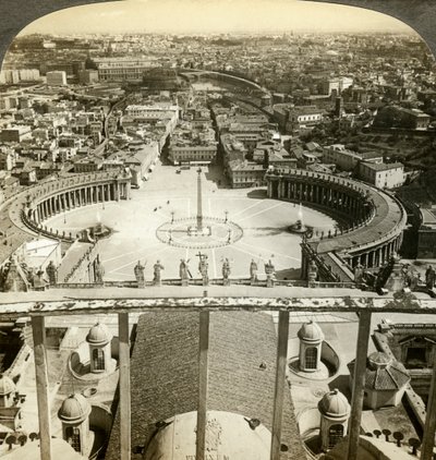 Piazza San Pietro dalla cupola della Basilica di San Pietro, Roma, Italia da Unbekannt