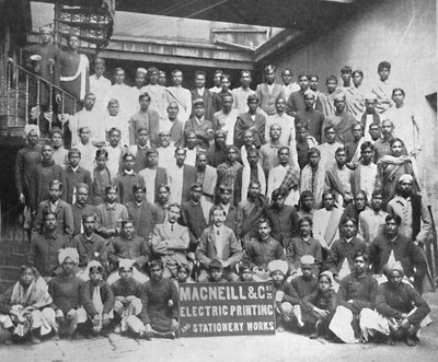 Staff della Macneill & Co.s Printing and Stationery Works, Calcutta, 1917 da Unbekannt