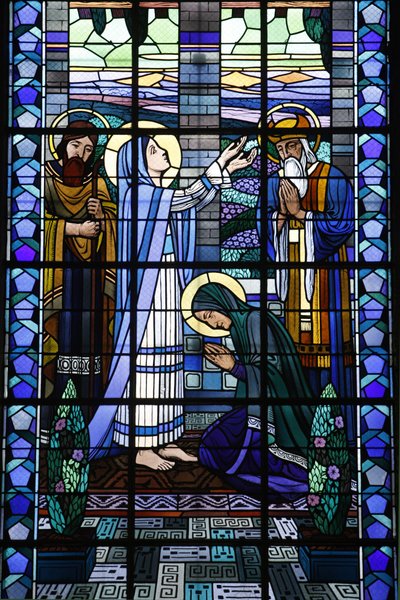 Vetrata nella chiesa cattolica di Notre Dame du Rosaire: la Visitazione, Saint-Ouen, Francia da Unbekannt