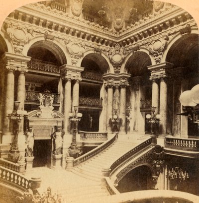 Scala nel Grand Opera House, Parigi, Francia, c1900 da Unbekannt