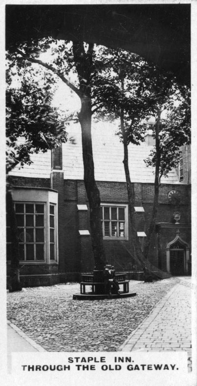 Staple Inn, attraverso il vecchio portale, Londra, c1920 da Unbekannt