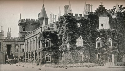 Strawberry Hill, la residenza del Rt. Hon. Lord Michelham, c1913 da Unbekannt