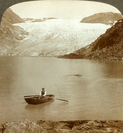 Flusso di ghiaccio solido, ghiacciaio di Hardanger e lago dove si scioglie, Norvegia, c. 1905 da Unbekannt