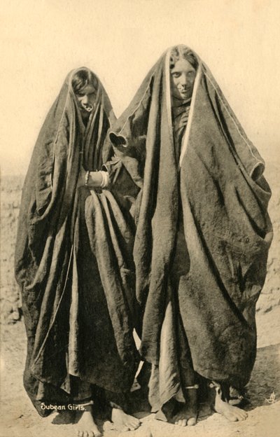 Ragazze Subean, c1918-c1939 da Unbekannt