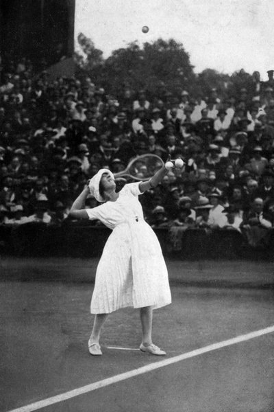 Suzanne Lenglen vince il suo primo campionato a Wimbledon da Unbekannt