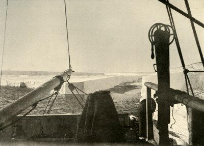 Il bordo della barriera che si stacca quattro miglia a sud di Hut Point, c1908 da Unbekannt