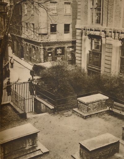 The Coopers Arms dal cimitero di St. Olaves, Silver Street da Unbekannt