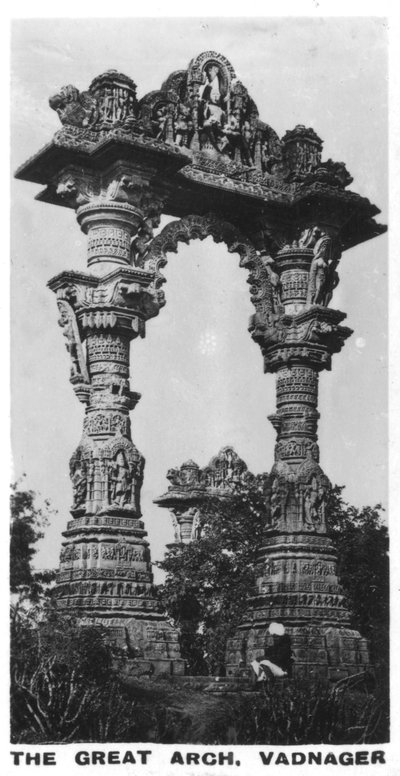 Il Grande Arco, Vadnagar, Gujarat, India, c1925 da Unbekannt