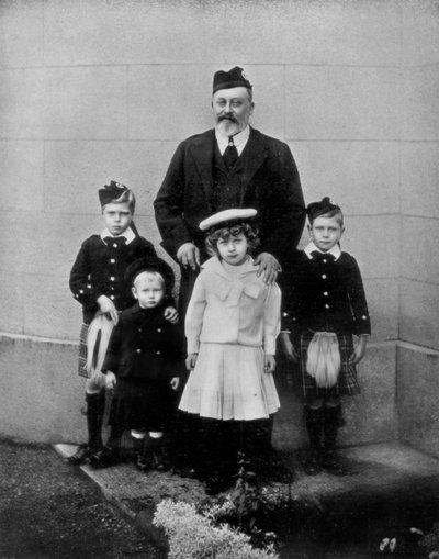 Il defunto re e alcuni dei suoi nipoti, c19102-1910 1910 da Unbekannt