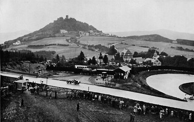Il circuito del Nürburgring, Monti Eifel, Germania, 1937 da Unbekannt