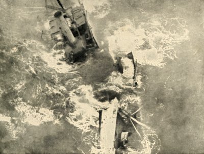 Il lavoro dei pirati: Nave a vapore in demolizione, 1919 da Unbekannt