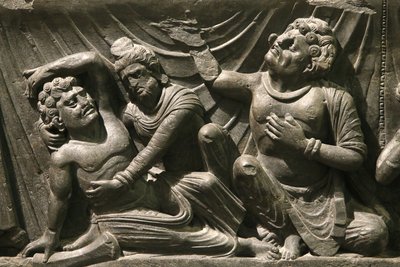 Museo Victoria and Albert. Parte di un rilievo della morte del Buddha (parinirvana). 200-400. Periodo Kushan. Scisto. Gandhara/Nordovest del Pakistan. Regno Unito da Unbekannt