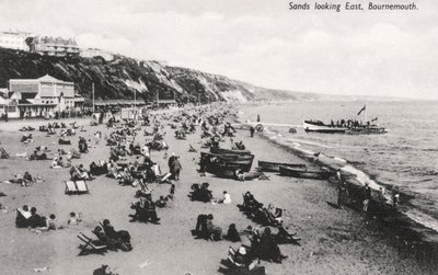 La spiaggia di Bournemouth, Dorset, c. 1920s da Unbekannt