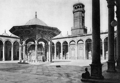 Il cortile della Moschea di Muhammad Ali alla Cittadella di Saladino, Il Cairo, Egitto, c. 1920 da Unbekannt