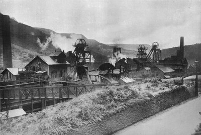 La scena dello sciopero del carbone: una tipica miniera di carbone del Galles del Sud, 1915 da Unbekannt