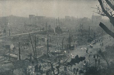 Pianura fumante di rovine e ceneri di Tokyo, c1935 da Unbekannt