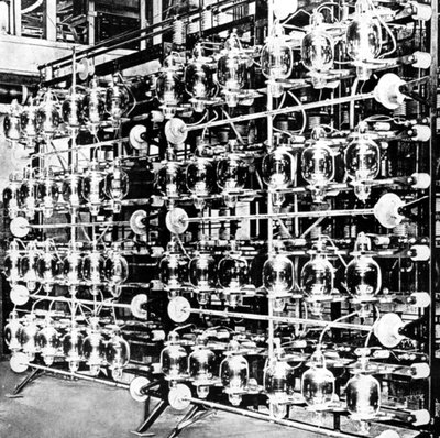 Valvole di trasmissione alla stazione Marconi a Carnarvon, Gwynedd, 1926 da Unbekannt