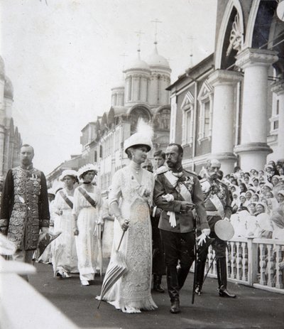 Famiglia degli zar alle celebrazioni del 300º anniversario della Casa dei Romanov, Russia, 1913 da Unbekannt