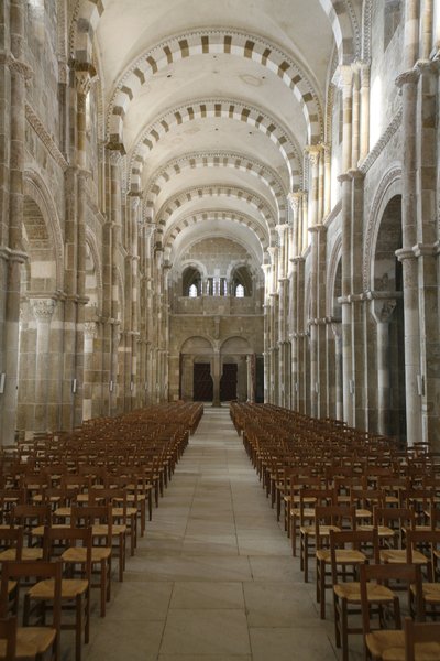 Navata della basilica di Vézelay, Vézelay, Francia da Unbekannt