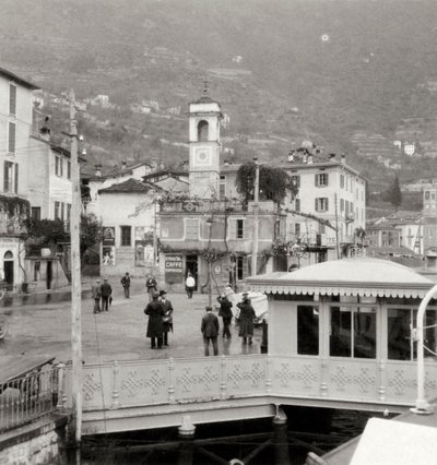 Veduta di Moltrasio sulla riva del Lago di Como, Italia da Unbekannt
