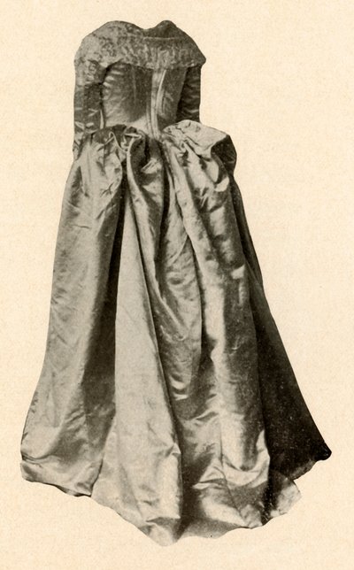 Abito da sposa in raso bianco indossato da Mrs. St. Clair a Philadelphia da Unbekannt