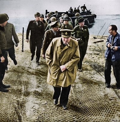 Winston Churchill attraverso il Reno. Verso la Germania! Avanti alla vittoria! da Unbekannt