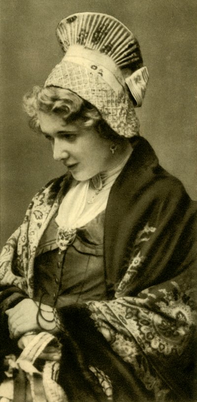 Donna in costume tradizionale, Bassa Austria, c. 1935 da Unbekannt