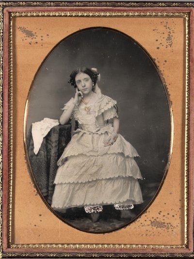 Giovane donna in mutandoni, c. 1855 da Unbekannt