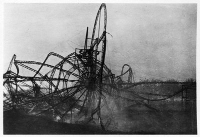 Zeppelin LZ4 dopo il disastro di Echterdingen, Germania, 1908 1933 da Unbekannt