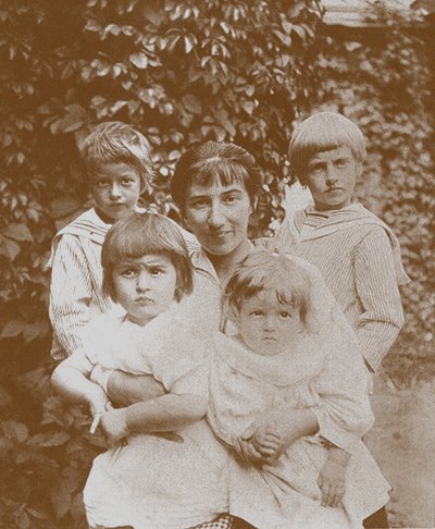 Zinaida Serebriakova con i suoi figli da Unbekannt