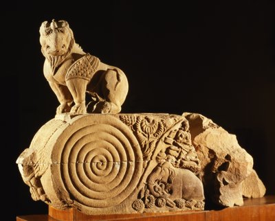 Architrave in arenaria levigata con grifone, Sanchi, MP, inizio I secolo d.C. da Unbekannt Unbekannt